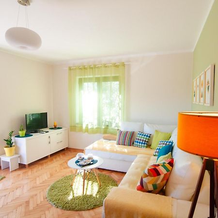 Apartments Iva ติวัต ภายนอก รูปภาพ