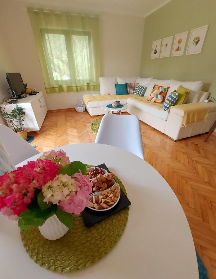 Apartments Iva ติวัต ภายนอก รูปภาพ