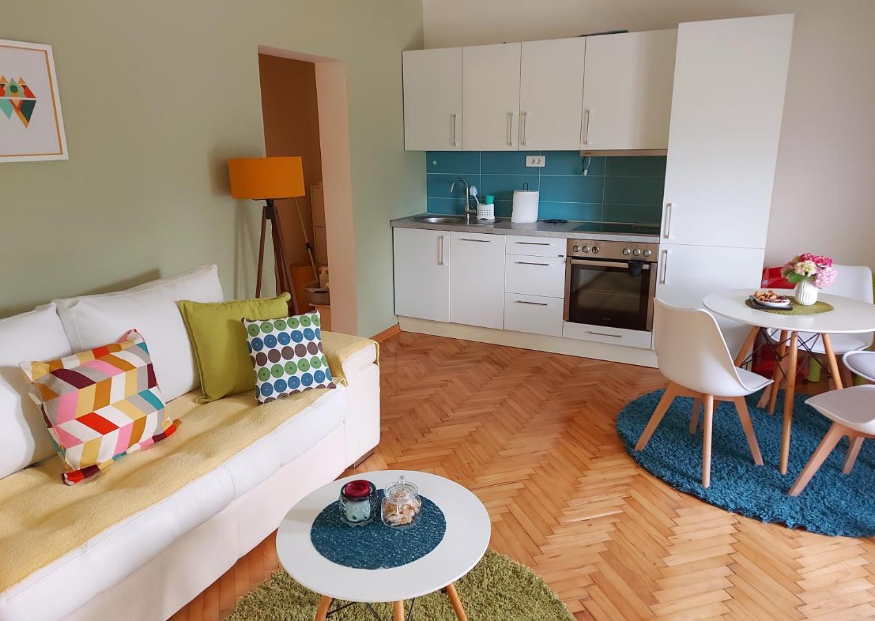Apartments Iva ติวัต ภายนอก รูปภาพ