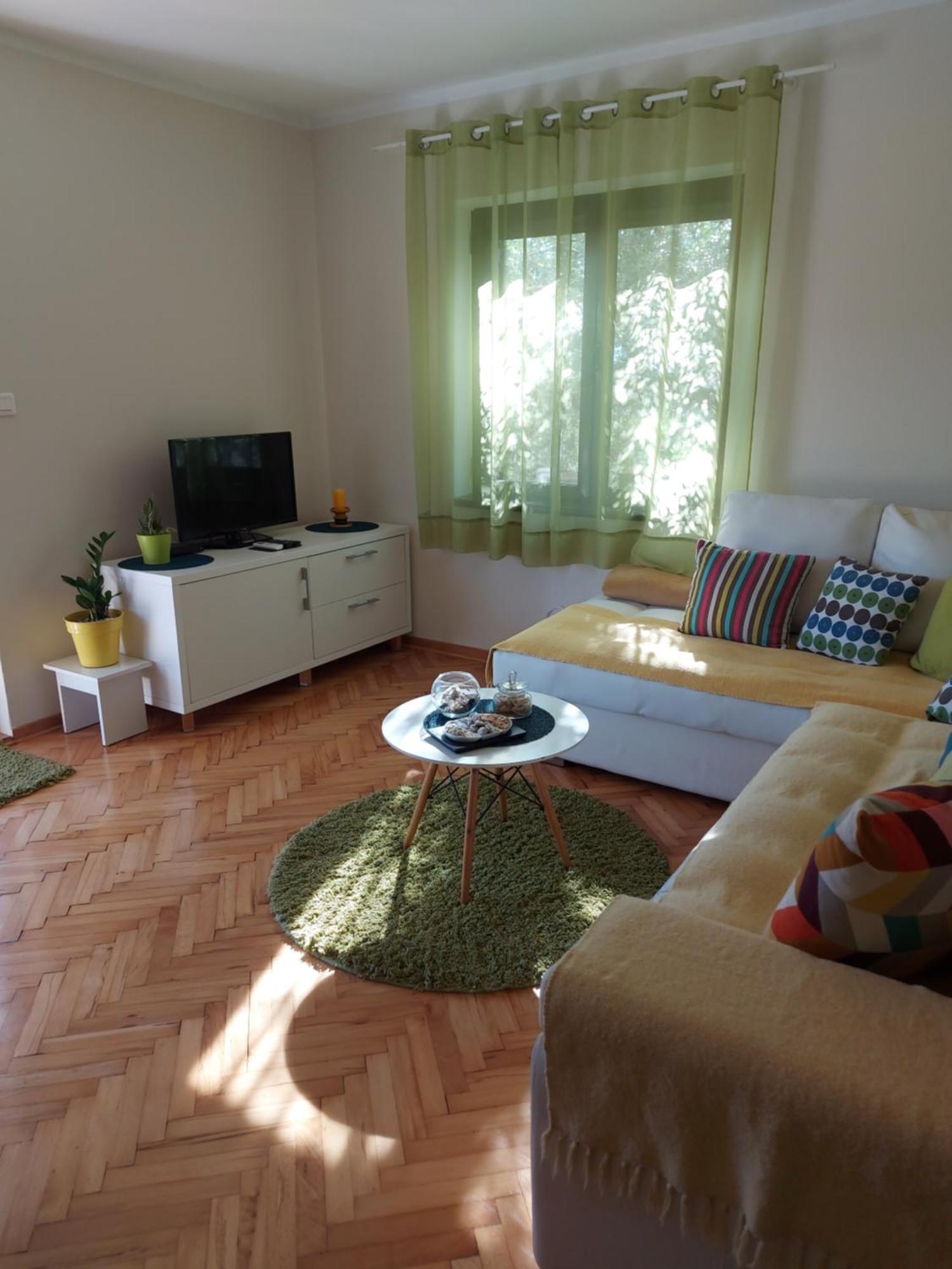 Apartments Iva ติวัต ภายนอก รูปภาพ
